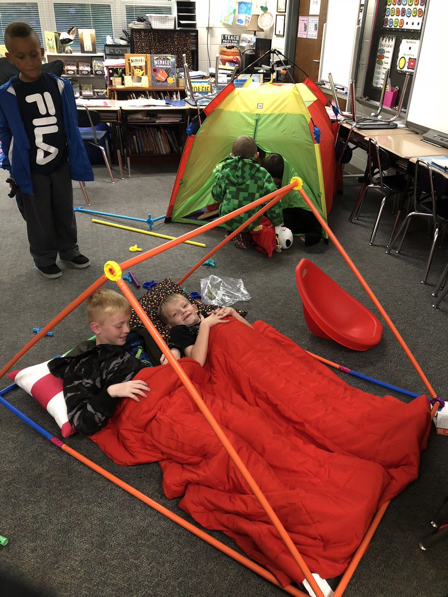bgossettsclass's tweet photo. Best day ever! #campinginside #tlap #creativevisionaries #BeRoyal https://t.co/JRLaJtw4Va