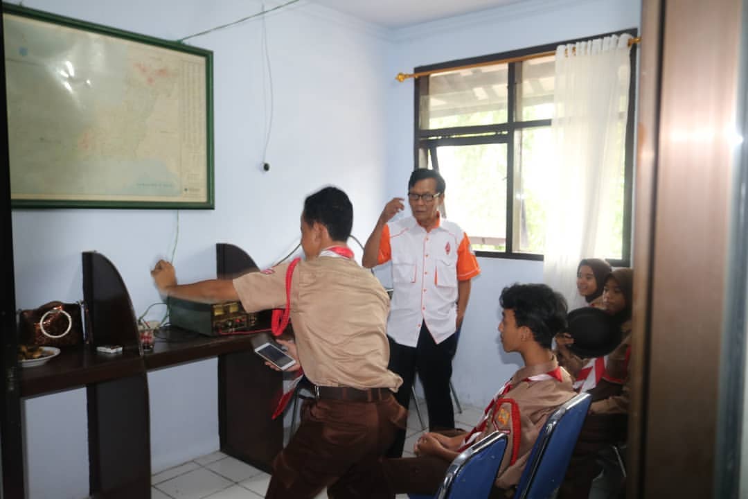 Diskomsantik PDG tweet media