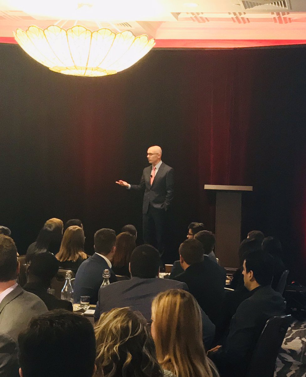 wspusa's tweet photo. WSP USA CEO Greg Kelly welcomes and motivates young minds about shaping communities. Now a room filled with #impact and #inspiration. #launchwsp #careers #wearewsp https://t.co/WRyUmpJOPF