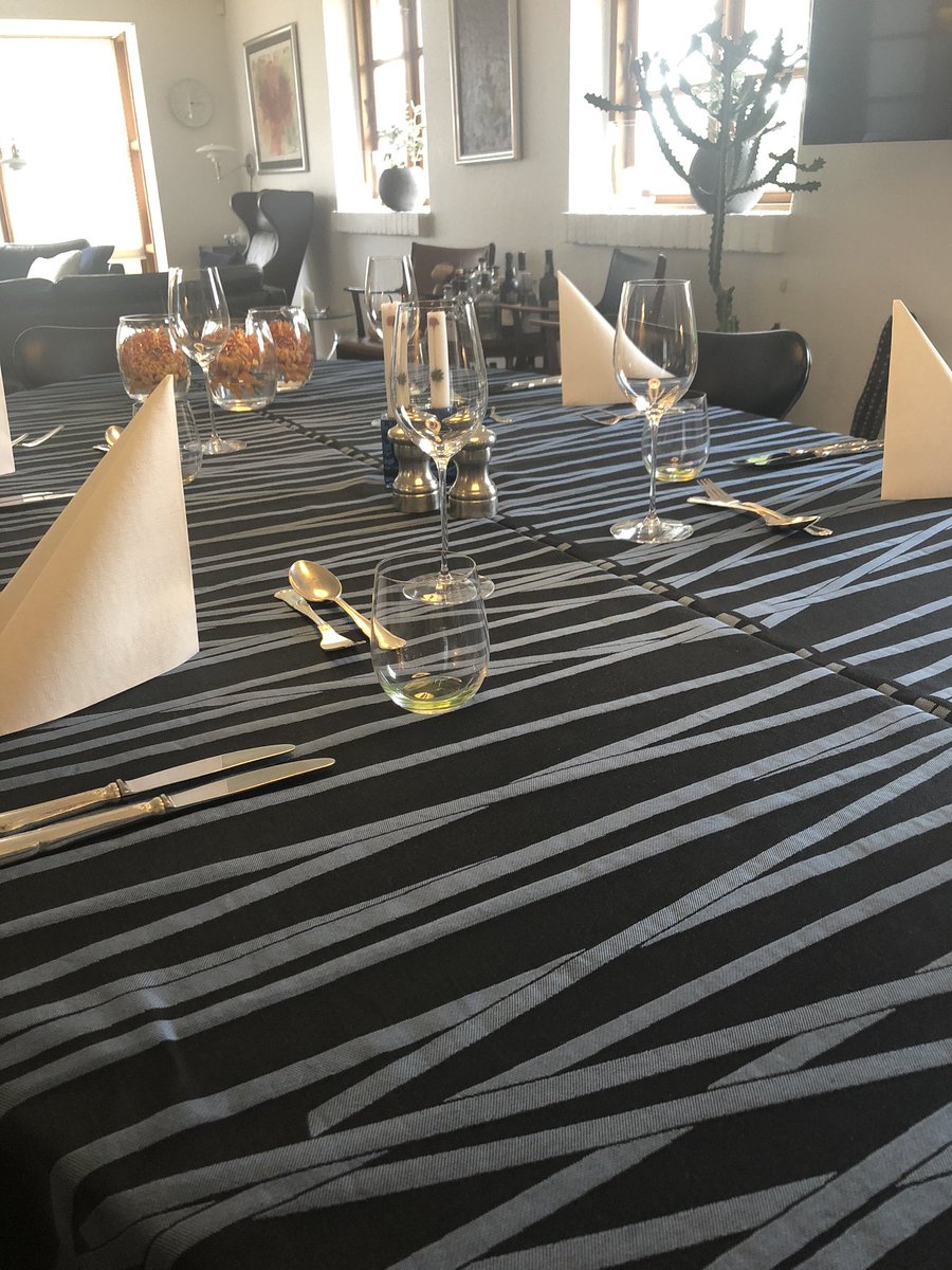eventkokken's tweet photo. Det bliver skønt med jomfruhummerburger samt Champagne 😜
Go’ efterårsferie til alle https://t.co/JWul2Vsp1g