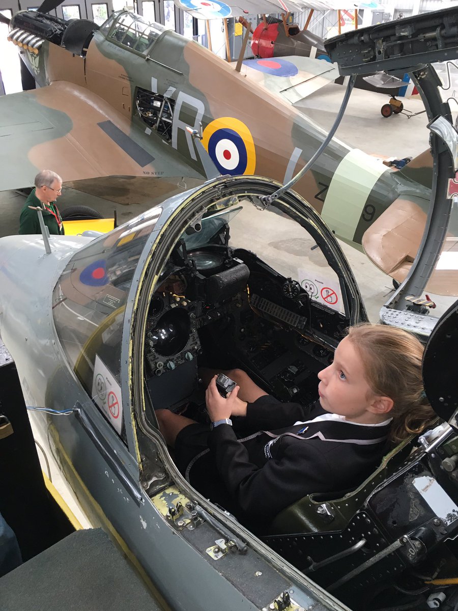 GreyCourtSci's tweet photo. Year 7 learning how to pilot Harrier planes. All built locally to Grey Court! @BrooklandsMuseu #GC718 #GCPhysics https://t.co/i6hLGFPiT7