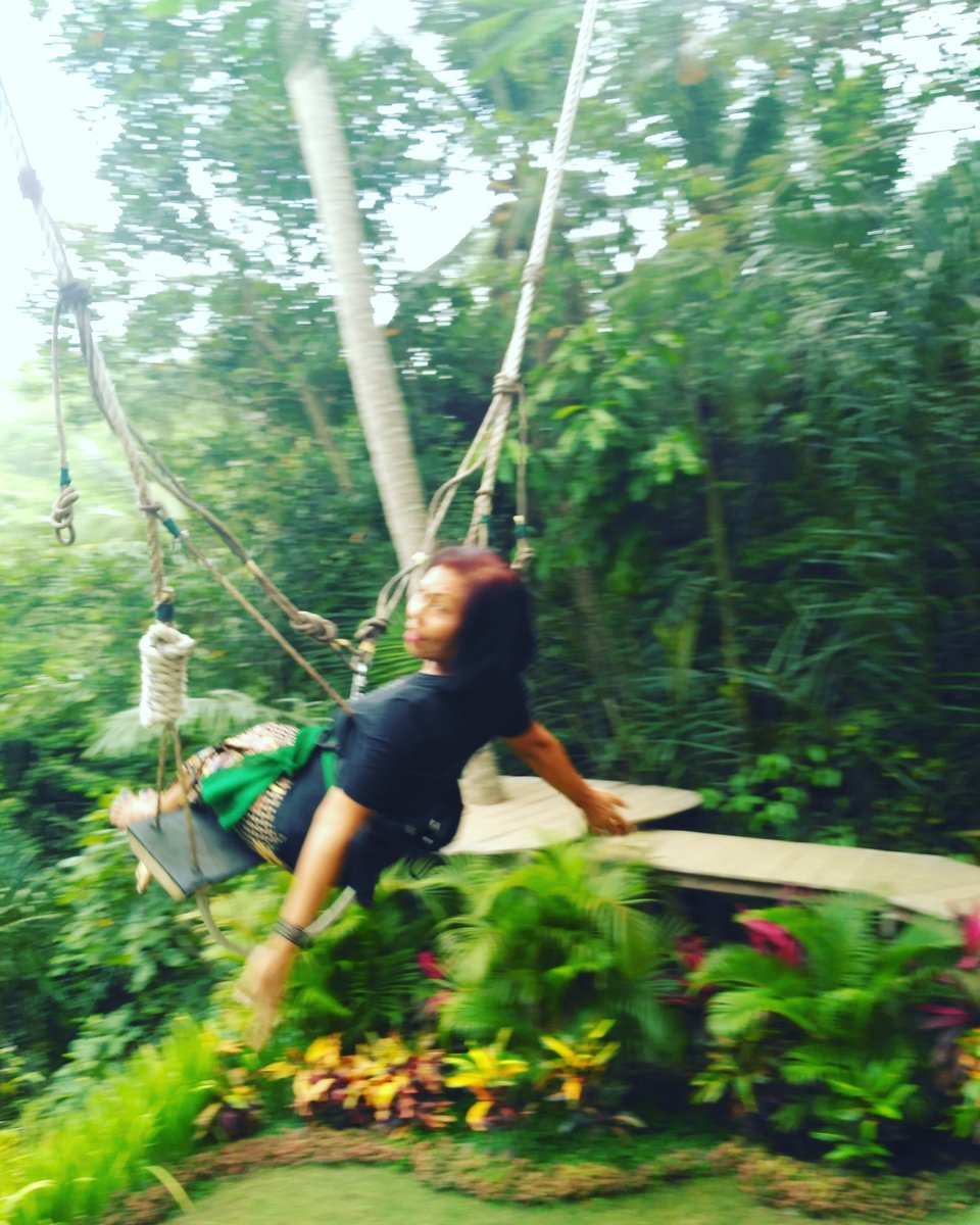 azwitaharris's tweet photo. swing swing😀 https://t.co/1MOBPQSKCw