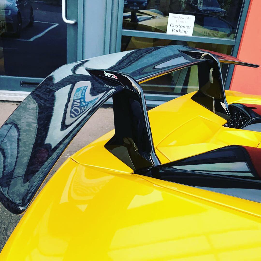 windowfilmcntr's tweet photo. Lamborghini Huracan Performante Spyder with full wrap of paint protection film with carbon areas full protected 🔥 #Lamborghini #huracan #performantespyder #ppf #paintprotection #llumar #xpel #italiancars #carporn #sportscars #fastcars #tintandprotect https://t.co/XdPid8Qi8N