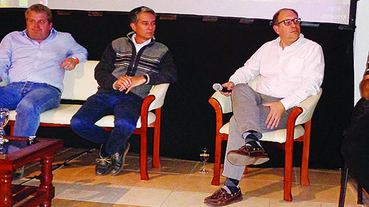 QPlusSoftware's tweet image. #Compartimos El ecosistema #agtech teje vínculos para generar #Negocios y #Empresas vía @LAVOZcomar @ClusterCba  agrovoz.lavoz.com.ar/especial-riego…