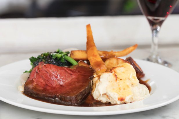 Sunday Roast Beef @RandallandAubinmcr
£14.50 prime beef ladles of Bone marrow gray and all the trimmings.