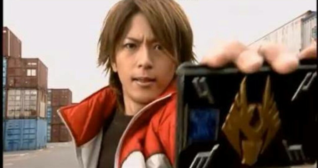 今日10月19日は仮面ライダー龍騎/仮面ライダーリュウガ/城戸真司役の