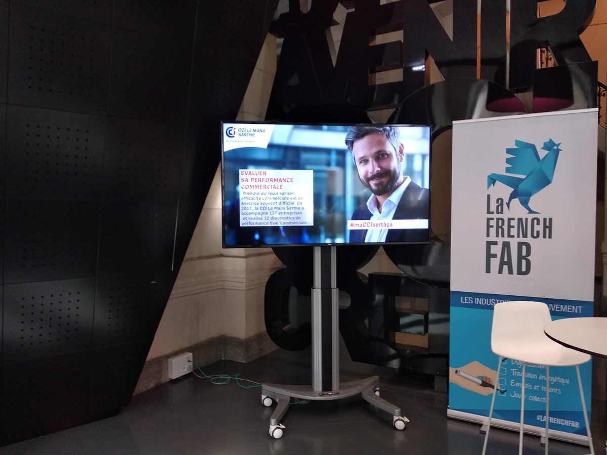 A2Display tweet media