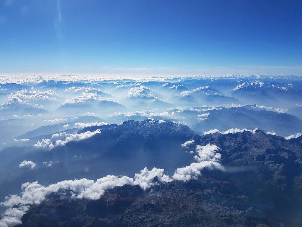 Autumn over the Alps

#pilotsview #crewlife #nofilterneeded