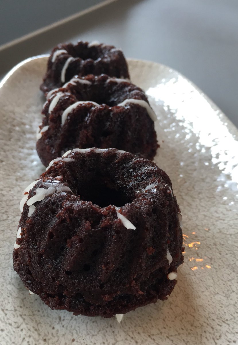 LeafyBeanCo's tweet photo. We have utterly delicious vegan chocolate bundt #todiefor thank you @celticbakers for helping our chocolate addiction!! #leafybean #leafybeanco #bowespark #myddletonroad #coffeebar #lovelocal #supportlocal #northlondon #boundsgreen #dogfriendly #coffeelovers #butfirstcoffee https://t.co/SAIPIN0eYj