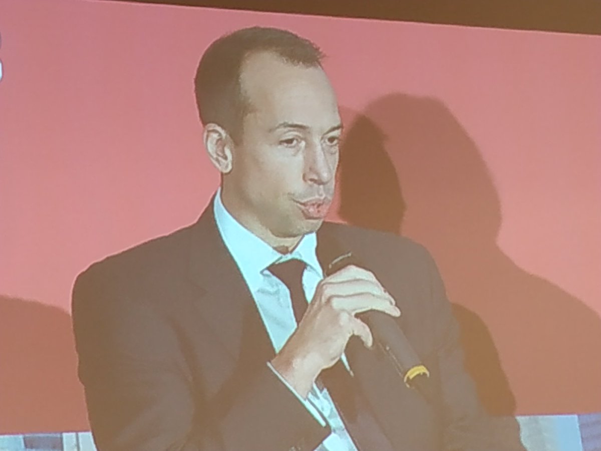 Ludovic promotes France/European AI Hub at the France China Forum with the
cooperation with Finland