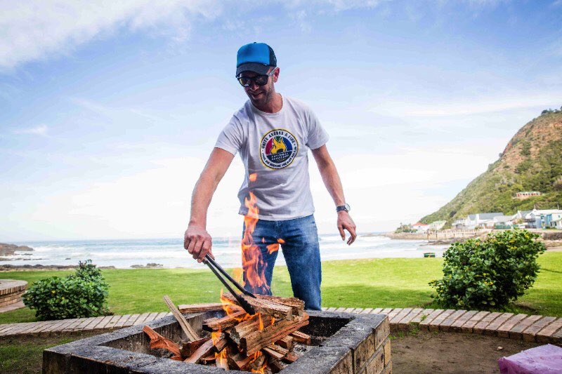 The <a href="/janbraai/">Jan Braai</a> #Marathon is kicking off tonight at 19h with the first 8km leg. Pop around <a href="/oumeulbakkery/">Ou Meul Bakkery</a> tomorrow morning from 9am to see the runners on their final stretch for Day 2. (We’ll be the official last dop-and-chop-stop for the day.) <a href="/BreedekloofWine/">Breedekloof Wine Valley</a>