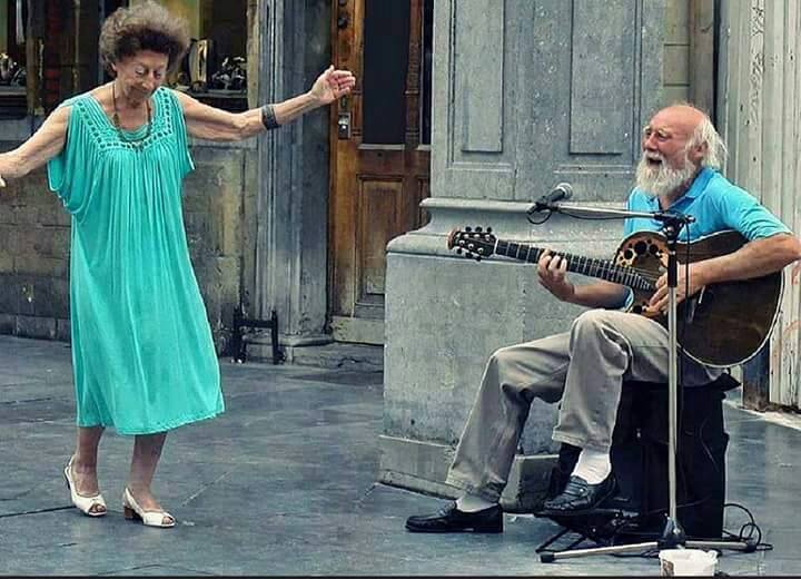 ◀🌹
❤♥▶❤🍂 #Tünaydın ❤ 
💞Sє√qiLєrim'Lє❤ neşelenin ülen.❤
youtube.com/watch?v=I7MKKm…