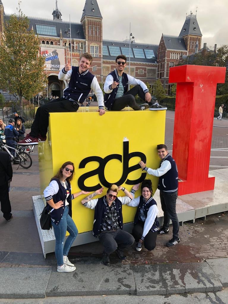 A recap of yesterday’s <a href="/ADE_NL/">AmsterdamDanceEvent</a> day 2! We are back for Day 3! Come down to the <a href="/AndazAMS/">Andaz Amsterdam</a> for all your vocal needs from <a href="/vocalkitchen/">vocalkitchen</a>!