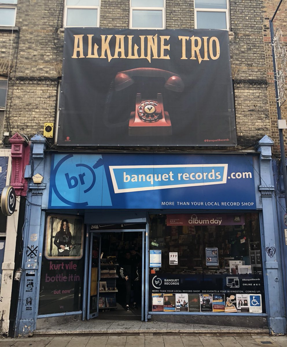 BanquetRecords's tweet image. vinyl copies of the excellent new Alkaline Trio album are with us now banquetrecords.com/alkaline-trio/…