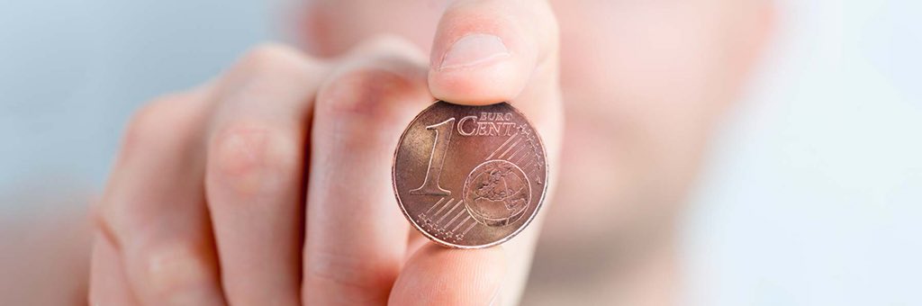 redonDando's tweet photo. Vas al súper y haces una compra de 15,46 €. El cajero te ofrece #redondear la cifra 4 céntimos para una causa solidaria. La misma operación se repite durante todo el día 50 veces a la hora en 8 establecimientos del mismo comercio. ¿Cómo de valiosos son ahora esos #céntimos? https://t.co/eiHlvSZQ8T