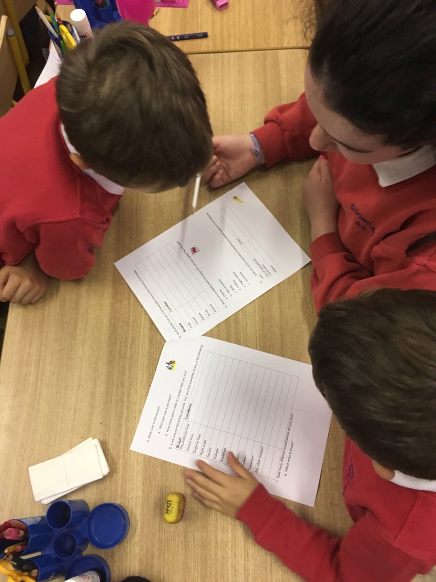 ClooncaghNs's tweet photo. Taking part in a maths trail this morning. #IUseMaths #mathsweek2018 https://t.co/oOEqryceue