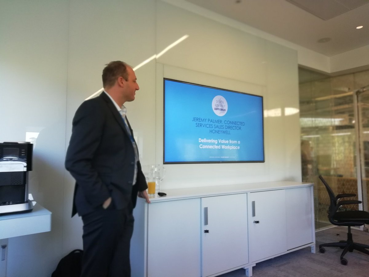 Paramount_db's tweet photo. Jeremy Palmer from @honeywell will look at delivering value from #theconnectedworkplace #DesignAssemblySW https://t.co/khOXlAKYvT
