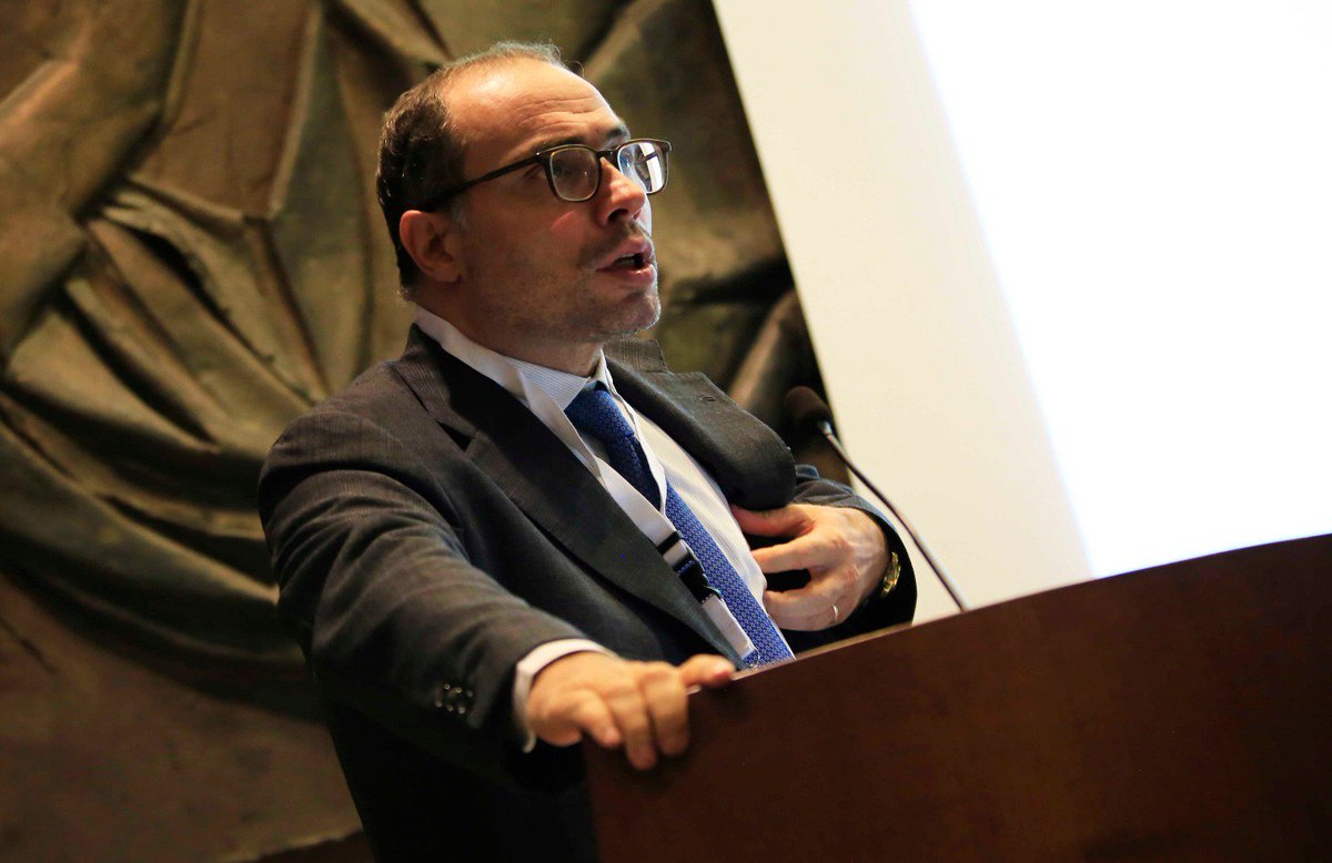 WarrantHub's tweet photo. .@StefanoFirpo "Parliamo di un piano importante, doveroso e articolato che ha portato risultati incoraggianti che hanno posizionato l'Italia tra i Paesi più competitivi: nel 2012 il nostro Paese era 26°, oggi è al 10° posto" #Industria40 #WarrantGroup https://t.co/E1ZVMK7D2k