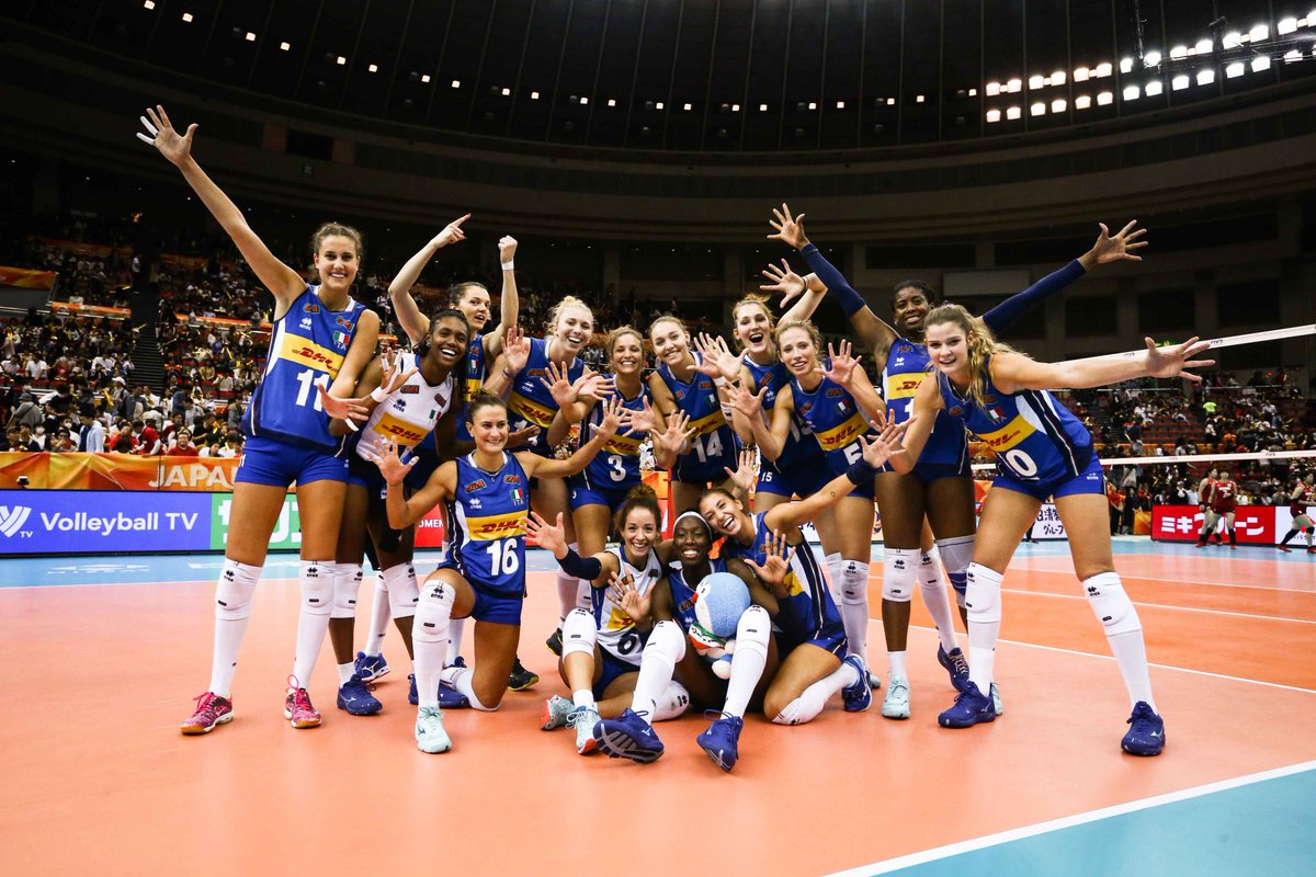 SIAMO IN FINALEEEEEE! 🏐🎉
La nazionale di volley batte la Cina per 3 a 2. 
Ed ora cariche per il match di domani contro la Serbia! 🇮🇹💪
#ItaliaCina #VolleyMondiali18 #FIVBWomensWCH <a href="/Federvolley/">Federvolley ⭐️⭐️⭐️⭐️⭐️⭐️⭐️</a>