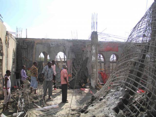 Ini antara masjid-masjid yang pernah runtuh apabila berlakunya bencana. Bukannya tak ada masjid yang runtuh.
