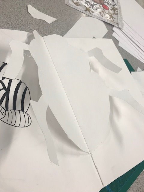 kfordacademy's tweet photo. Fantastic Paper Cutting with 8Y2, super results @Kingswinfordsch @WindsorAcademyTrust. #Insectsproject #paperart, #papercutting, #papercutouts #nervousteachertoomanyknivesout #studentsworkingbeyond https://t.co/gU1ROryU0O