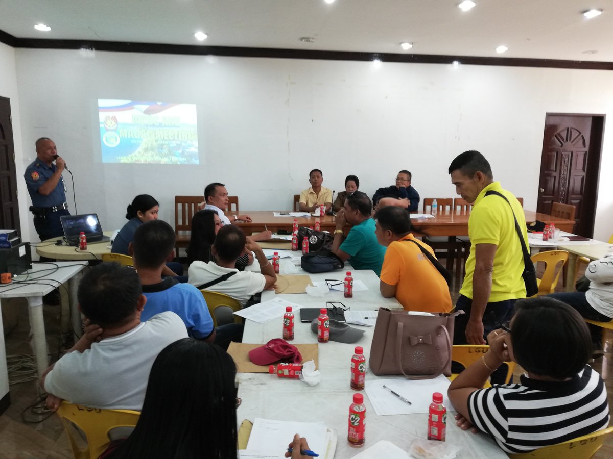 LingigMPS's tweet photo. OCTOBER 19, 2018

PSINSP EDWIN M PEREZ, OIC of Lingig Municipal Police Station attends the joint MUNICIPAL PEACE AND ORDER COUNCIL (MPOC) Meeting and MUNICIPAL ANTI-DRUG ABUSE COUNCIL (MADAC) Meeting at Municipal Conference Room, Lingig Municipal Hall, Poblacion, Lingig, SDS. https://t.co/gFVHUxYM69