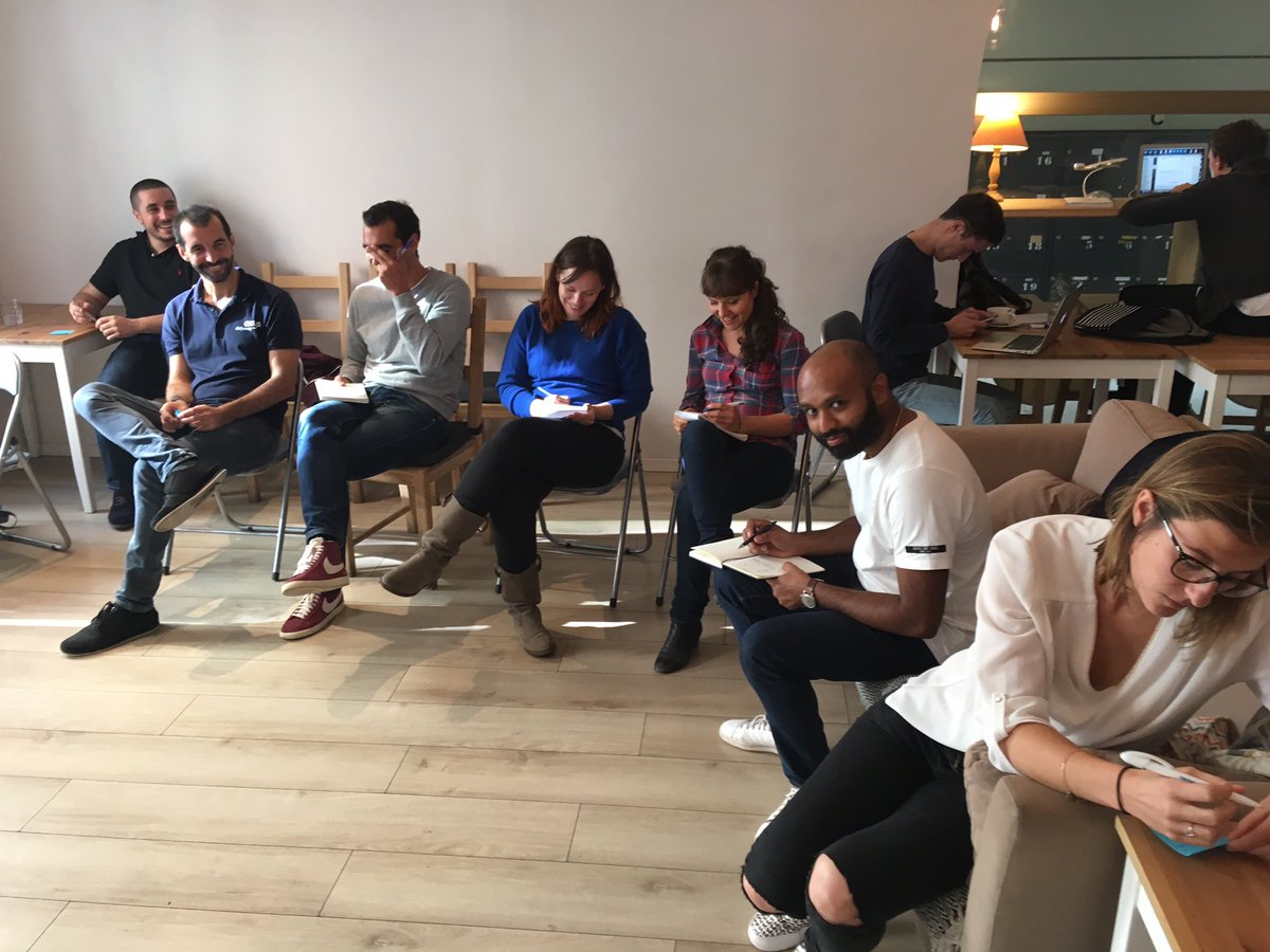 BenjaminVerdie1's tweet image. Formation #punchie . Photo trompeuse en vrai ça ne ressemble pas à ça du tout!!!! #entertainment @AxysOdyssey @axysconsultants