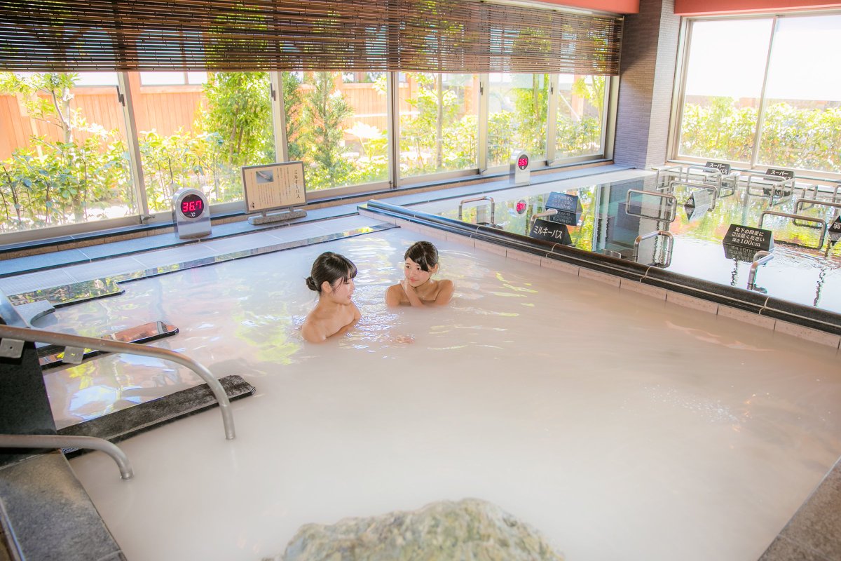 潮芦屋温泉spa水春 ミルキー風呂では 小さな粒子の泡がお肌をやさしくマッサージしてくれます 芦屋 芦屋市 Jr 芦屋駅 阪神芦屋 芦屋浜 芦屋川 西宮 神戸 住吉 灘 六甲道 夙川 阪急夙川 阪急神戸線 打出 甲南山手 摂津本山 ミルキー 潮芦屋温泉spa水春 ミルキー風呂では 小さな粒子の泡がお肌をやさしくマッサージしてくれます 芦屋 芦屋市 Jr 芦屋駅 阪神芦屋 芦屋浜 芦屋川 西宮 神戸 住吉 灘 六甲道 夙川 阪急夙川 阪急神戸線 打出 甲南山手 摂津本山 ミルキー