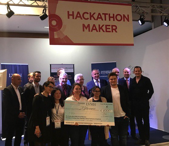Cosmetic360's tweet photo. As an exception the Jury of the #HackathonMaker gave a special "Coup de coeur du Jury" Prize to the "LEGACY" project, a sustainable make up palette.
#Cosmetic360Hackathon #HackathonMakerCosmetic360 #3DBeautyHackathon https://t.co/8ACLImQicz
