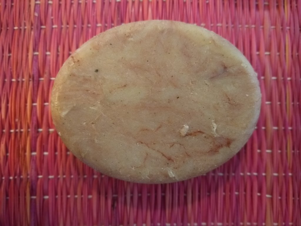 TinderBox2's tweet image. #Nijora #Handmade #HotProcessSoap #ColdPressedCoconutOil #EssentialOils of #Lavender and #Lemon and #NaturalColourants of #Spirulina #BrazilianYellowClay and #FrenchRedClay