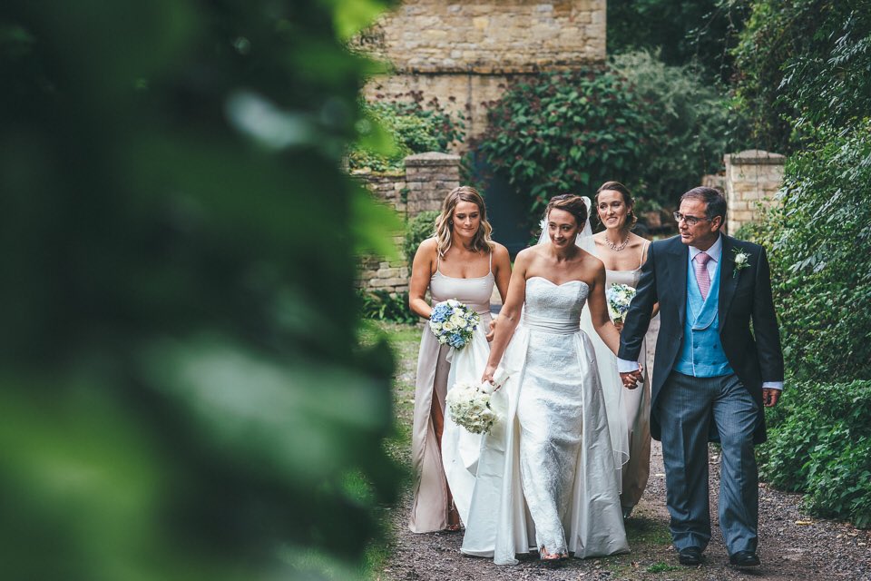 Stewart_Parvin's tweet photo. Real Stewart Parvin couture bride Georgina looking fabulous in “All time high” #RealBride #Couturebride https://t.co/PcRGtR2dKi