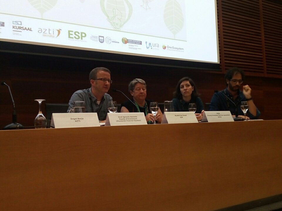 AngelBorjaYerro's tweet image. Plenary session, #conferencebingo the names are wrong @ESPartnership #ESP18EU