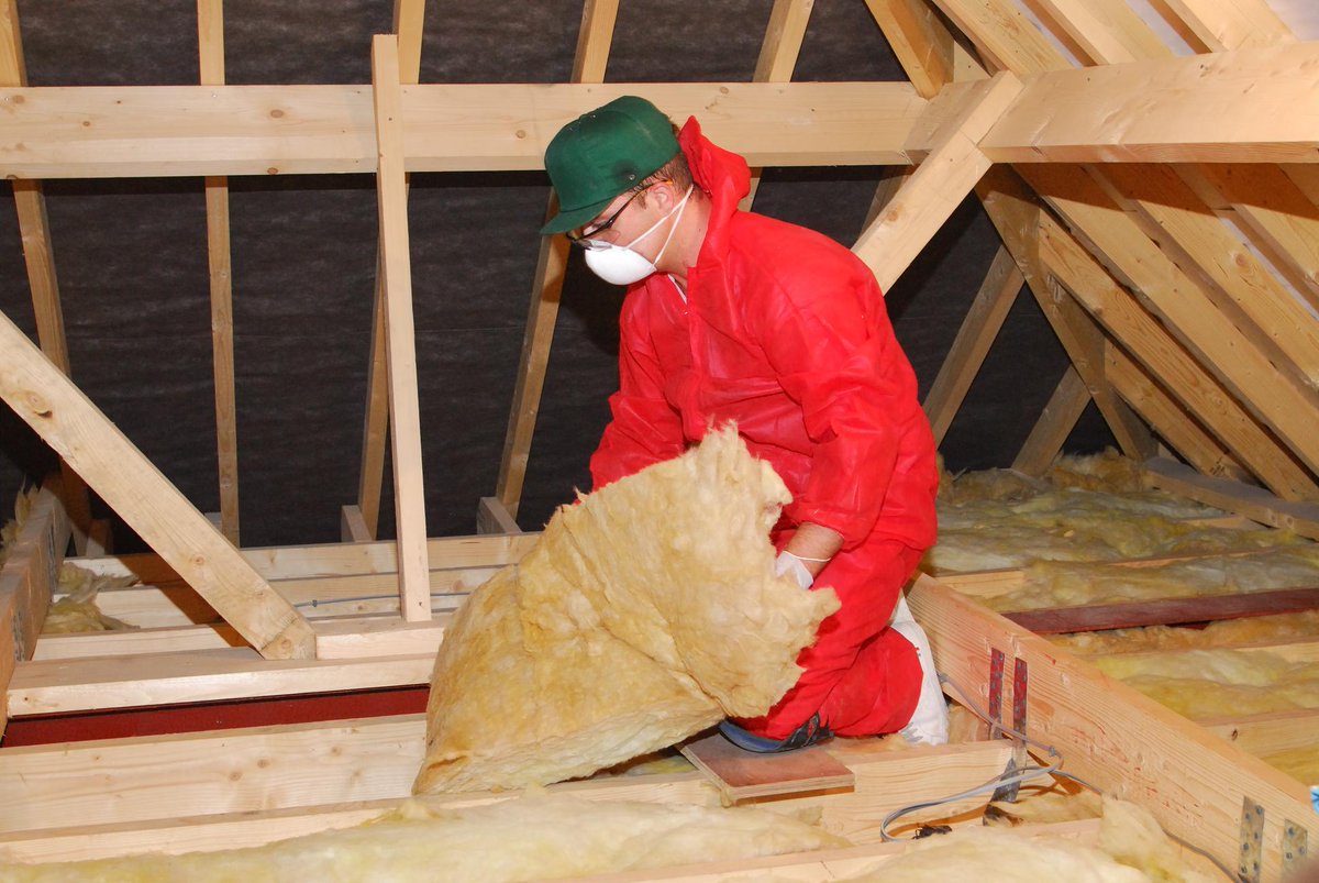 2/3 of heat is lost through the walls &amp; roof of your home advice is to #Insulate #energysaving #GreenGB
