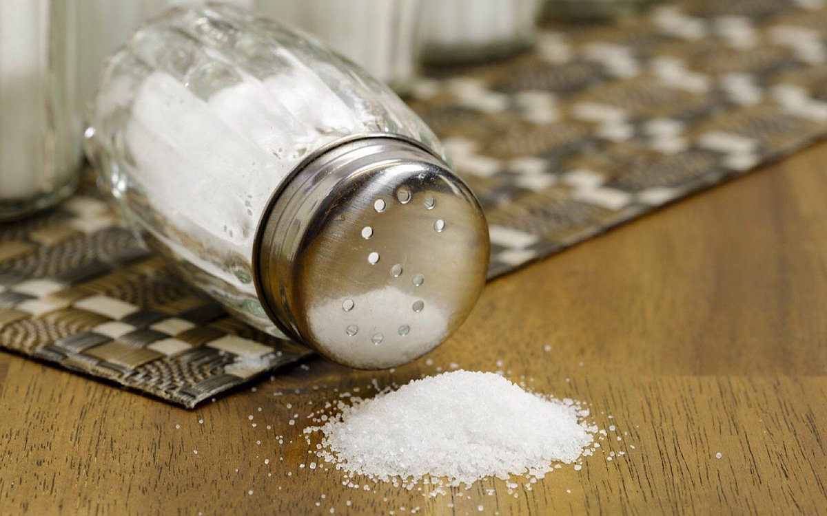 OneGreenPlanet's tweet image. Yikes! Over 90% of Salt in the World Contains Microplastics onegreenplanet.org/news/salt-in-t… #CrushPlastic #Environment #Plastic