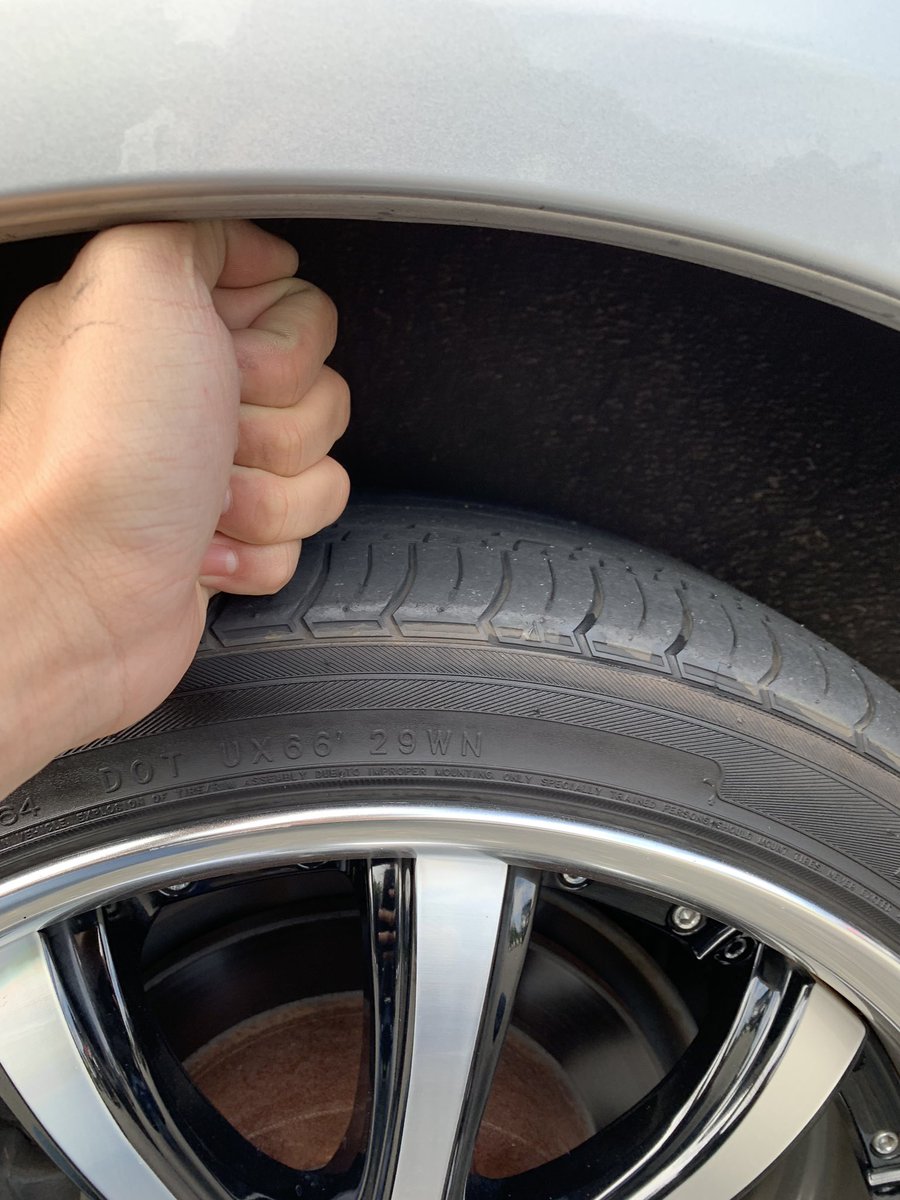 iwacyBR9's tweet photo. Toyota
Ipsum
240i Alcantara version
It is a wonderful donk condition......
#donk
#donkstyle
#サウススタイル https://t.co/c9mdMB7j5I