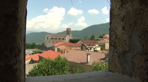 TgrRaiMolise's tweet image. #AreeInterne Dopo la firma dei giorni scorsi per destinare fondi al parco del #Matese, ci interroghiamo su come attuare le strategie contro lo spopolamento @TgrRai @toninomarone @CefarattiEnric1 @MGraziaFasc #tg14