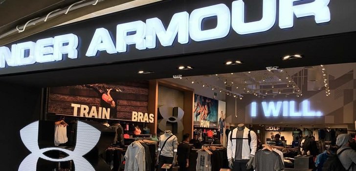 iTrend_es's tweet photo. Under Armour tantea abrir su primer ‘flagship store’ en España en 2019. La compañía estadounidense ha colocado de nuevo en el punto de mira en Europa. Descubre más información en el siguiente enlace: https://t.co/tTfwGl36RQ vía @Modaes https://t.co/5MTkIj2aAj