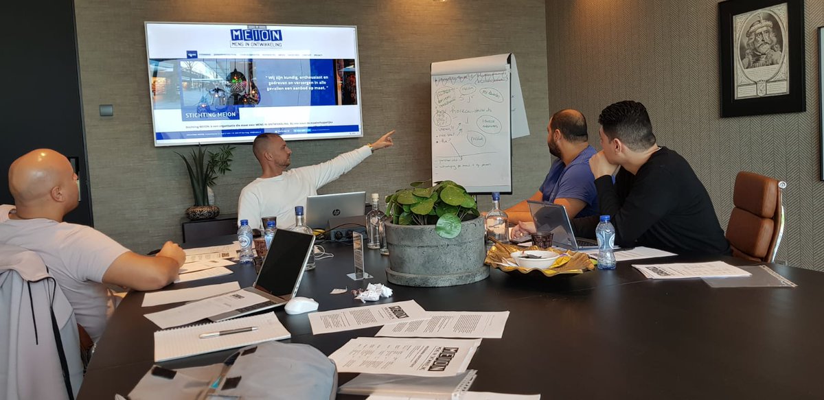 ME_I_ON's tweet image. Tijdens een tweedaagse #retraite heeft ons #mtteam de koppen bij elkaar gestoken. Hierbij mooie toekomstplannen besproken.