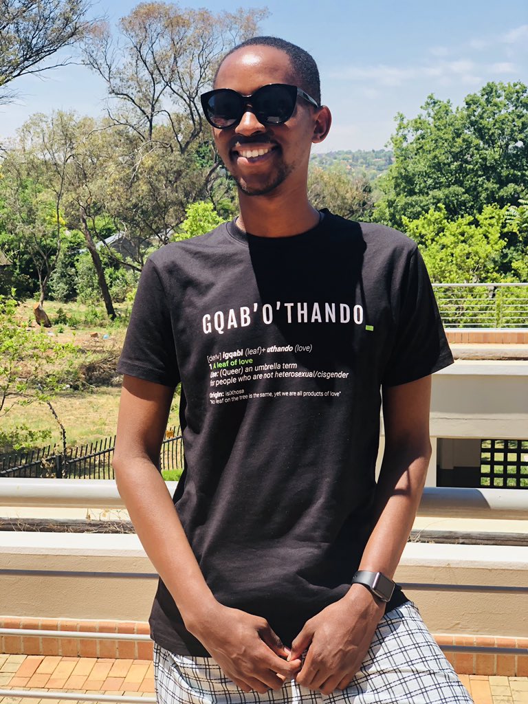 lelowhatsgood's tweet photo. Gqab’o’thando - A leaf of love (queer) 🍃♥️🏳️‍🌈

origin: isiXhosa #FindNewWords https://t.co/8DJrrT3qeH