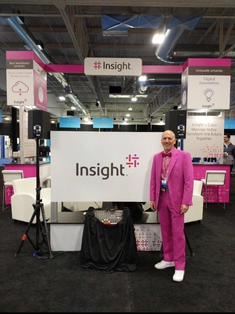 Great day yesterday sporting <a href="/InsightEnt/">Insight Enterprises</a> colours at <a href="/CiscoCanada/">Cisco Canada 🇨🇦</a> Connect in Toronto. Met so many great people! #insightcanada #ciscoTO
