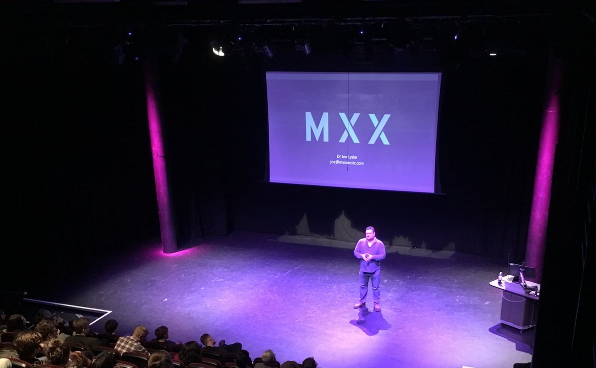 MXX tweet media