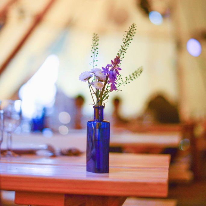 Sometimes the simple things are the best! So pretty 😍 #weddingcumbria #outdoorweddingtent#outdoorweddingtentuk #outdoorweddinguk#weddingideas #shesaidyes #engaged#2019bride #2020bride #familyrunbusiness#weddinginspo #tipiwedding #weddingflowers # weddingdecor