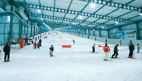 ILoveSki_org's tweet photo. [ACTU]
Après des années de travail pour son maintien, l’unique piste de ski Indoor de France (@Snowhallindoor) peut envisager un avenir serein, avec la reprise de son exploitation par @Labellemontagne, à partir du 1er novembre prochain.
En savoir plus-> https://t.co/AMwkrHr8oR https://t.co/jHwZSWlTOt