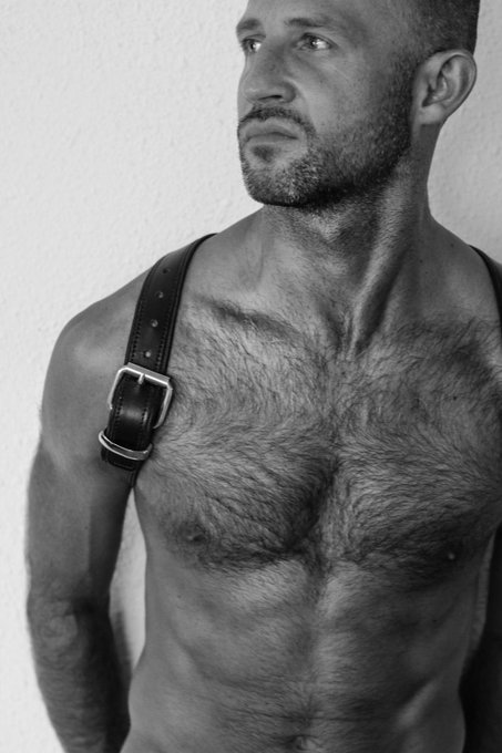 Photographer Bernard Andre https://t.co/9VUM1V2TD3 https://t.co/RLcguSdRz2
