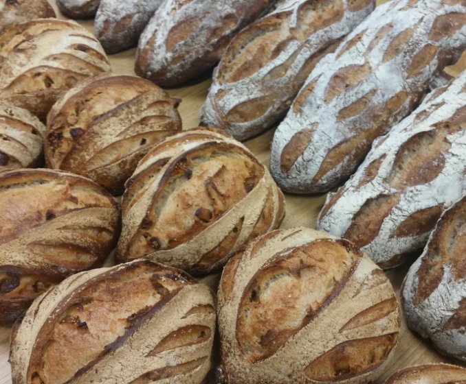 marriagesflour's tweet image. Last week our friends from Moul-Bie visited and baked us some delicious festive French breads - packed with figs and chestnuts. We tried them with cold meats and cheese - just perfect. #figbread #chestnutbread #frenchbread #moulbie