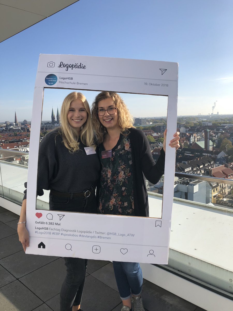 Zwischen dem Vortrag von <a href="/W_Scharff/">W Scharff Rethfeldt 🕊</a> und der Vorstellung der speakaboo App von <a href="/MBlumentha/">Mirjam Blumenthal</a> genießen die Teilnehmenden die Sonne @HSBremen #Logo2018 #devlangdis