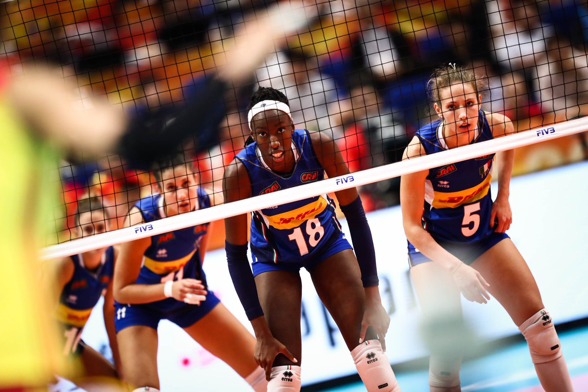 19 anni.
Semifinale Mondiale.
45 punti.

Piacere, Paola #Egonu. 💣 🇮🇹

#ItaliaCina #VolleyballWChs #VolleyMondiali18 #FIVBWomensWCH