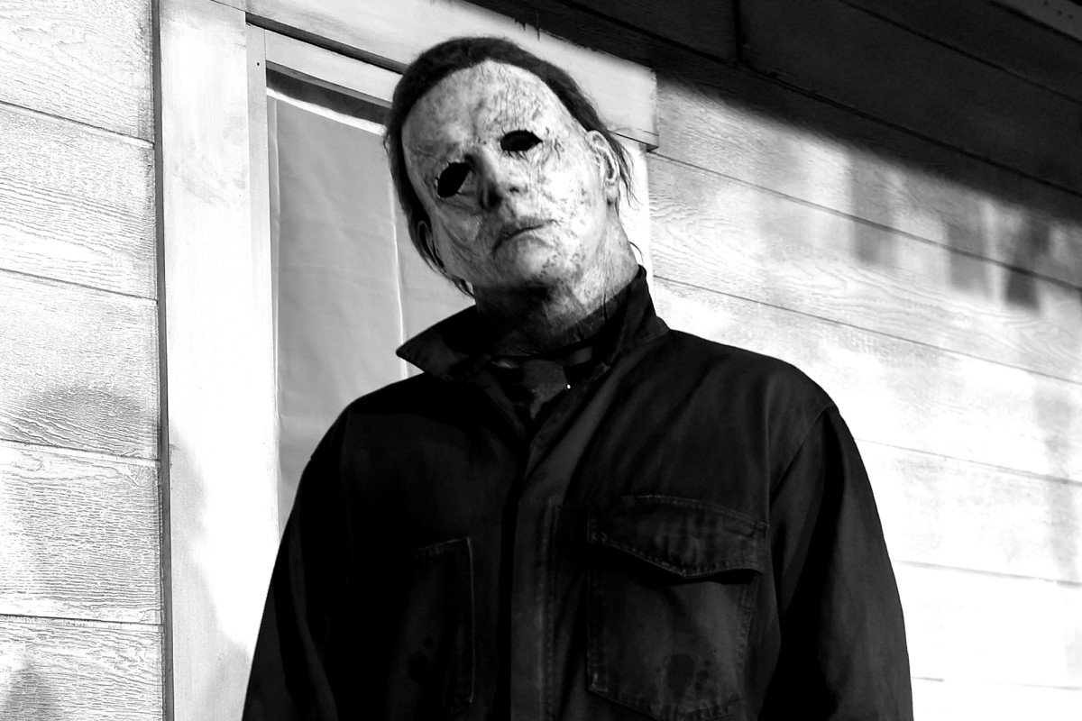 “AMC tells ‘Halloween’ fans to leave Michael Myers masks at home https://t....