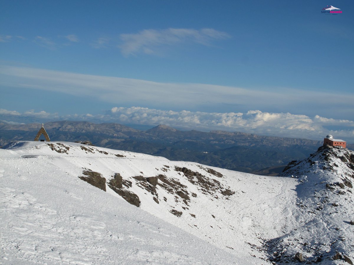 websierranevada's tweet photo. #SierraNevada haciendo honor a su nombre... 
https://t.co/TsiUDZ7eMu 
📸19/10/2018 https://t.co/xa25ns4IVo