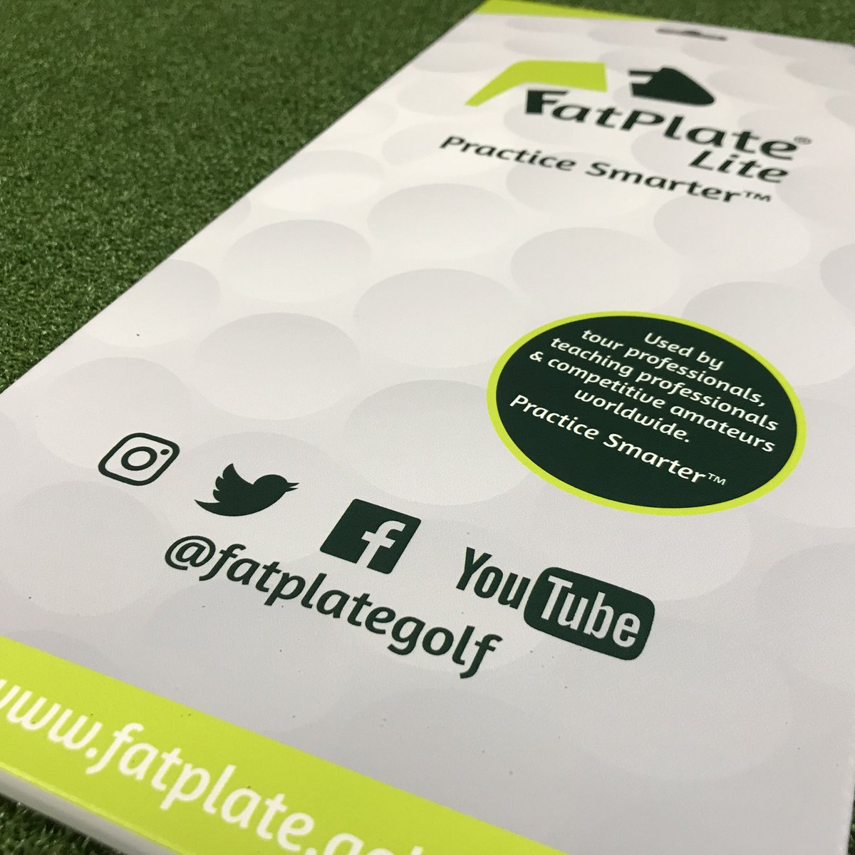 fatplategolf's tweet photo. Struggling to hit #ballthenturf ? 

Simply RT, Like, Share etc. to be in with a chance of winning this FatPlate Lite-Viz Ice White &amp; a pack of StrikeStrips

In addition to the auditory response, StrikeStrips show not only your point of contact but also offer swing path feedback. https://t.co/FYJ1xr34Kc